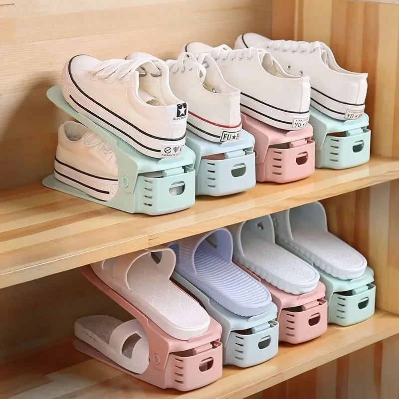 Adjustable double-layer shoe rack